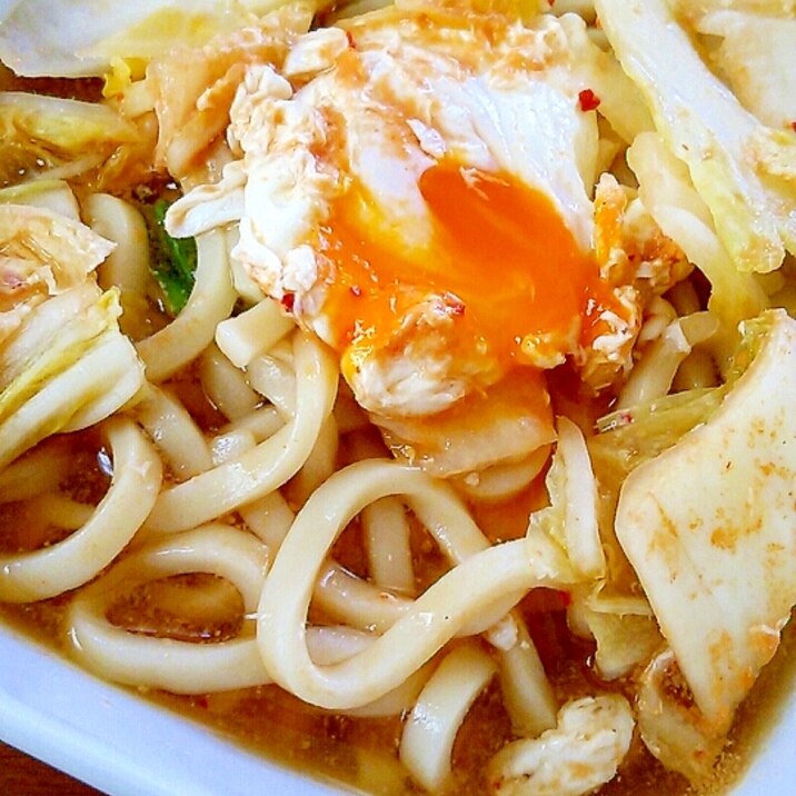 月見キムチうどん レシピ 作り方 By にゃんこすけ321 楽天レシピ